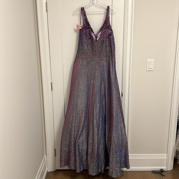 Eureka Los Angeles - Metallic Purple with Gems - 2XL - Never Worn - Picture 9 of 12